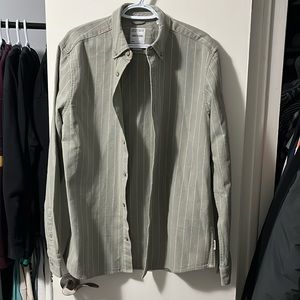 NWOT ONLY & SONS light green button down shirt